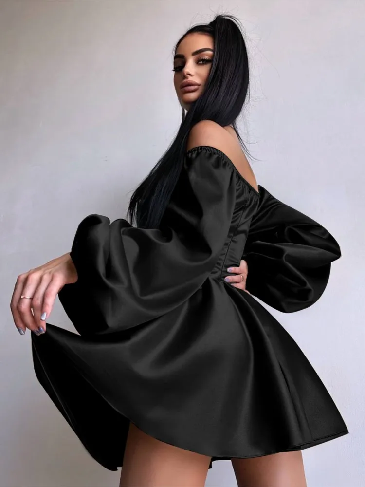 Autunno Y2k Abiti da donna Sexy Club Abito aderente in pizzo nero Manica lunga con scollo a V Mini abito Party Club Abiti da sera 2025