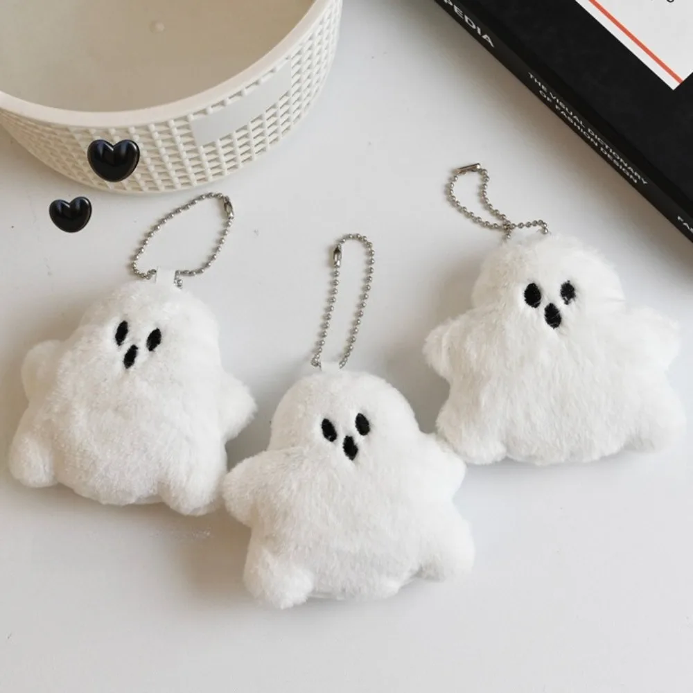 1–10 Stück niedliche weiße weiche Geister-Ornamente, Halloween-Anhänger, Rucksack-Taschen-Deko-Schlüsselanhänger für Halloween-Feiertagsparty-Geschenk – Detail 1