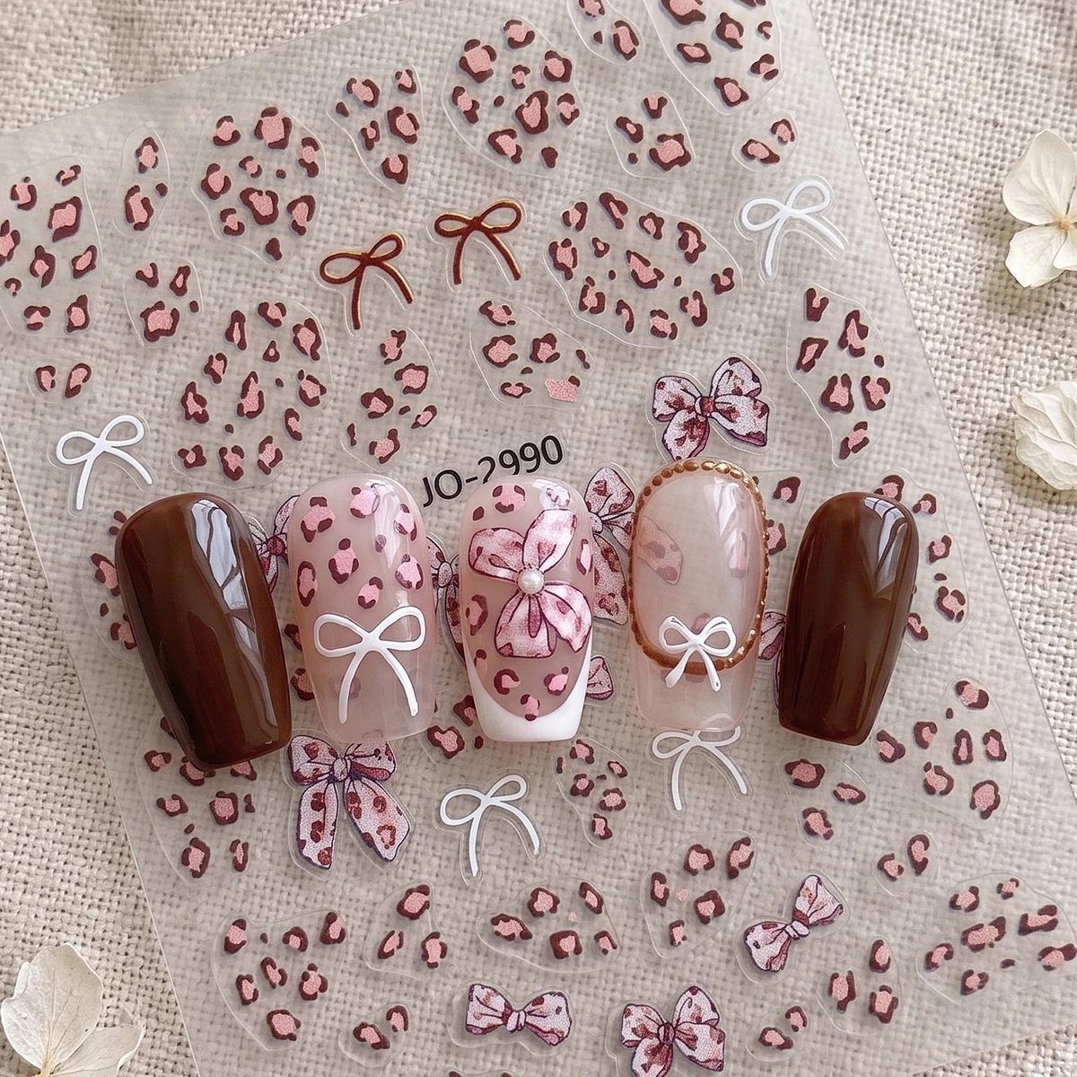 2 Stück Niedliche Leoparden-Schleifen 3D Nagelkunst-Aufkleber Herbst-Winter-Stil Schleifenknoten Rosa & Braun Leoparden-Nagelsticker DIY Maniküre-Dekorationen – Detail 5