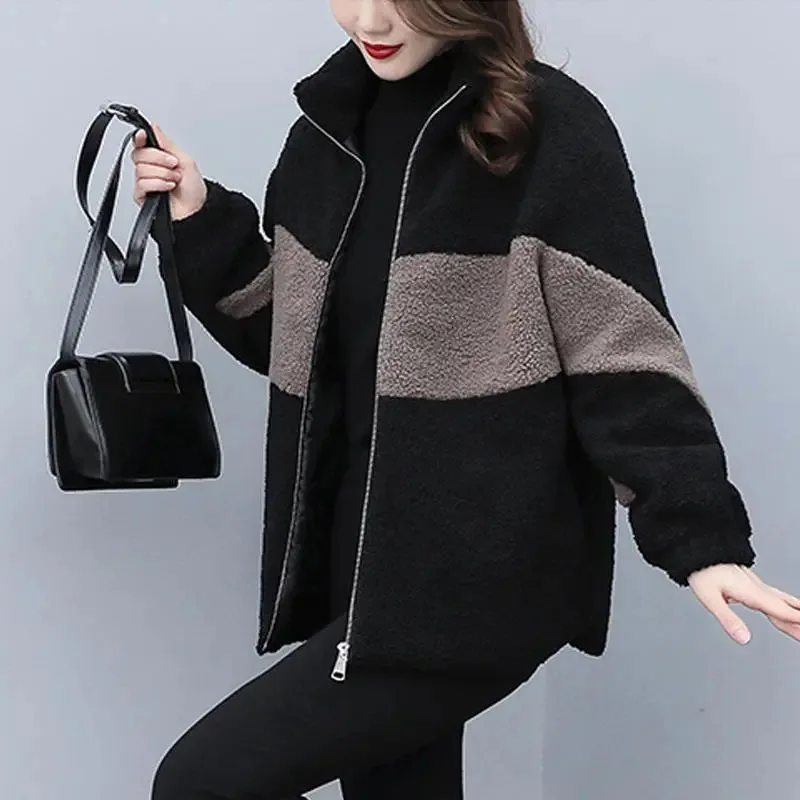 Sheep Shearling Overcoat for Women, Short Lamb Wool Jacket, Female Casual Woolen Coats, Cold Warm Outerwear, Fur All-in-One, New