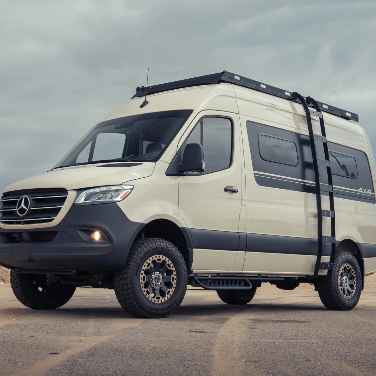 Custom Color Aluminum/Steel Roof Rack for Benz Sprinter Roof Rack