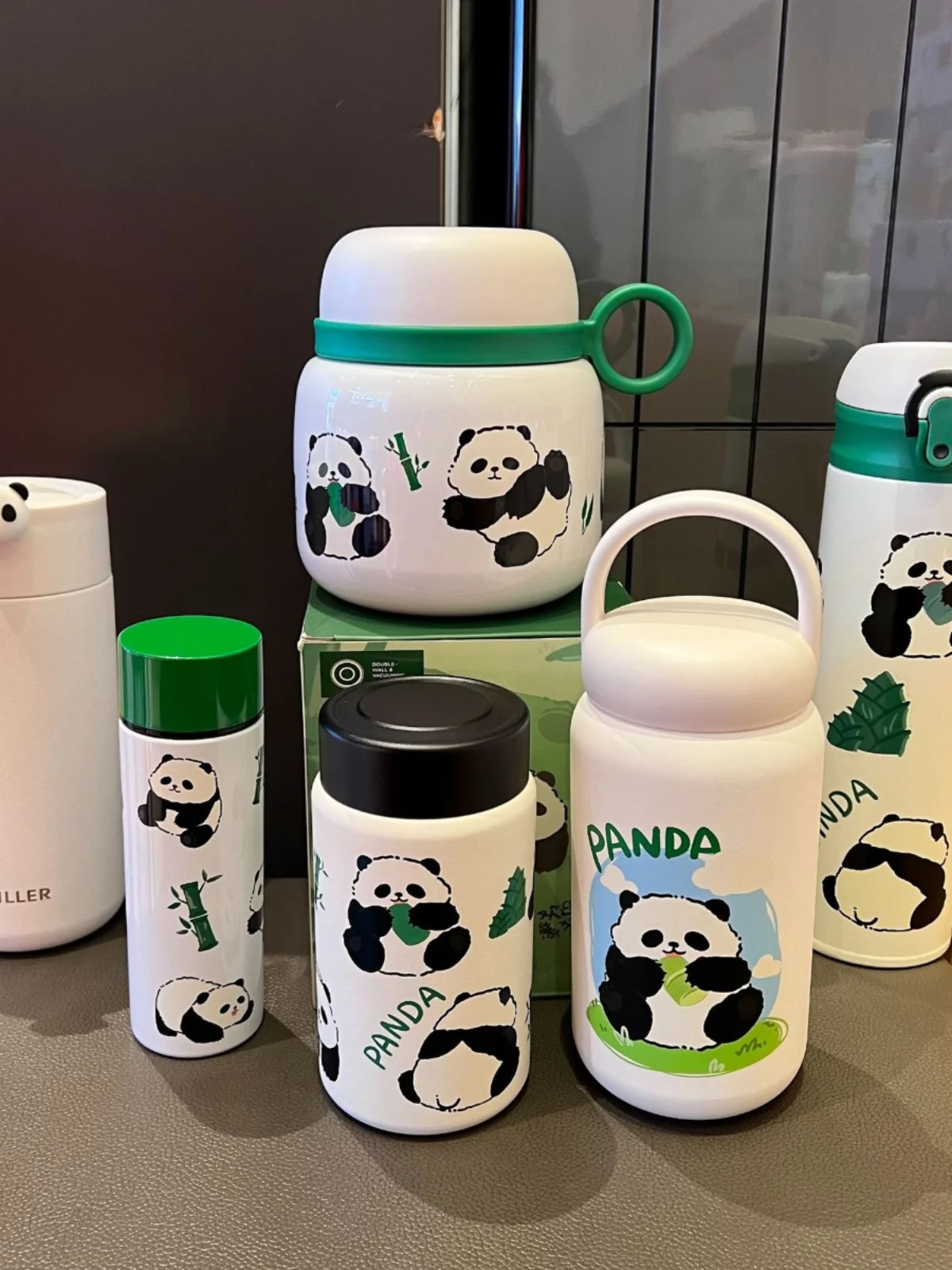 

Cute Panda Portable Insulated Coffee Cup Outdoor Water Bottle Small Canion Cup Sli Stainl Steel 300ml-400ml Capaci