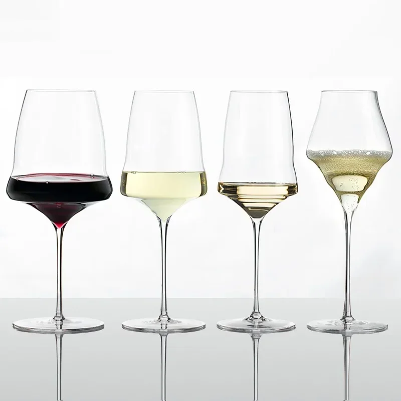 Burgundy Bordeaux Style Upscale Banquet Party Wine Glass Extremely Thin Masterly Craft Perfect Flawless Classics Goble Tool