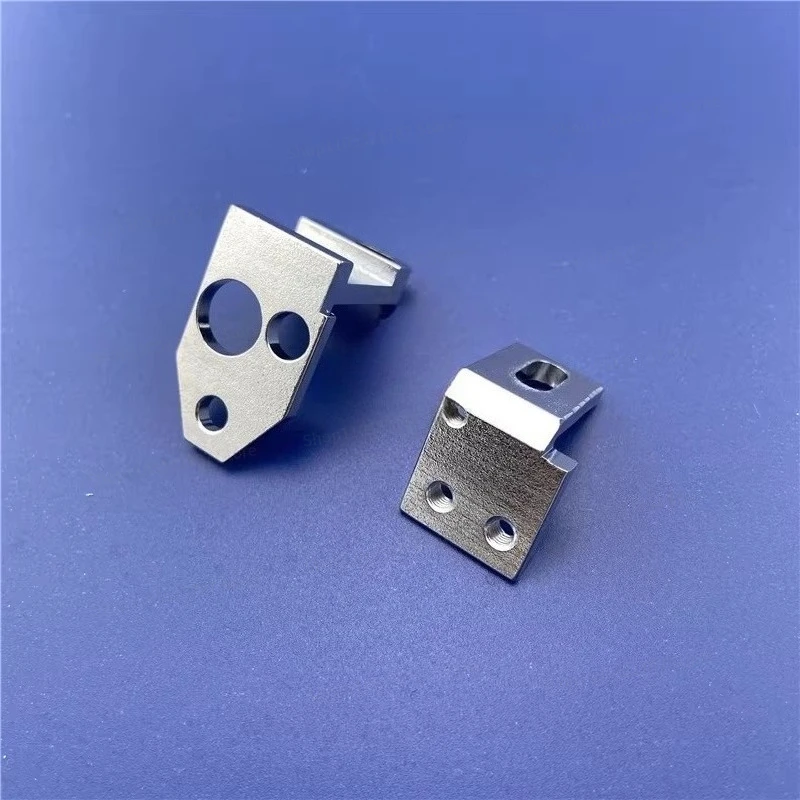 For Industrial Sewing Machine 887 Spare Parts Knife Holder 0888 330750 / 330890