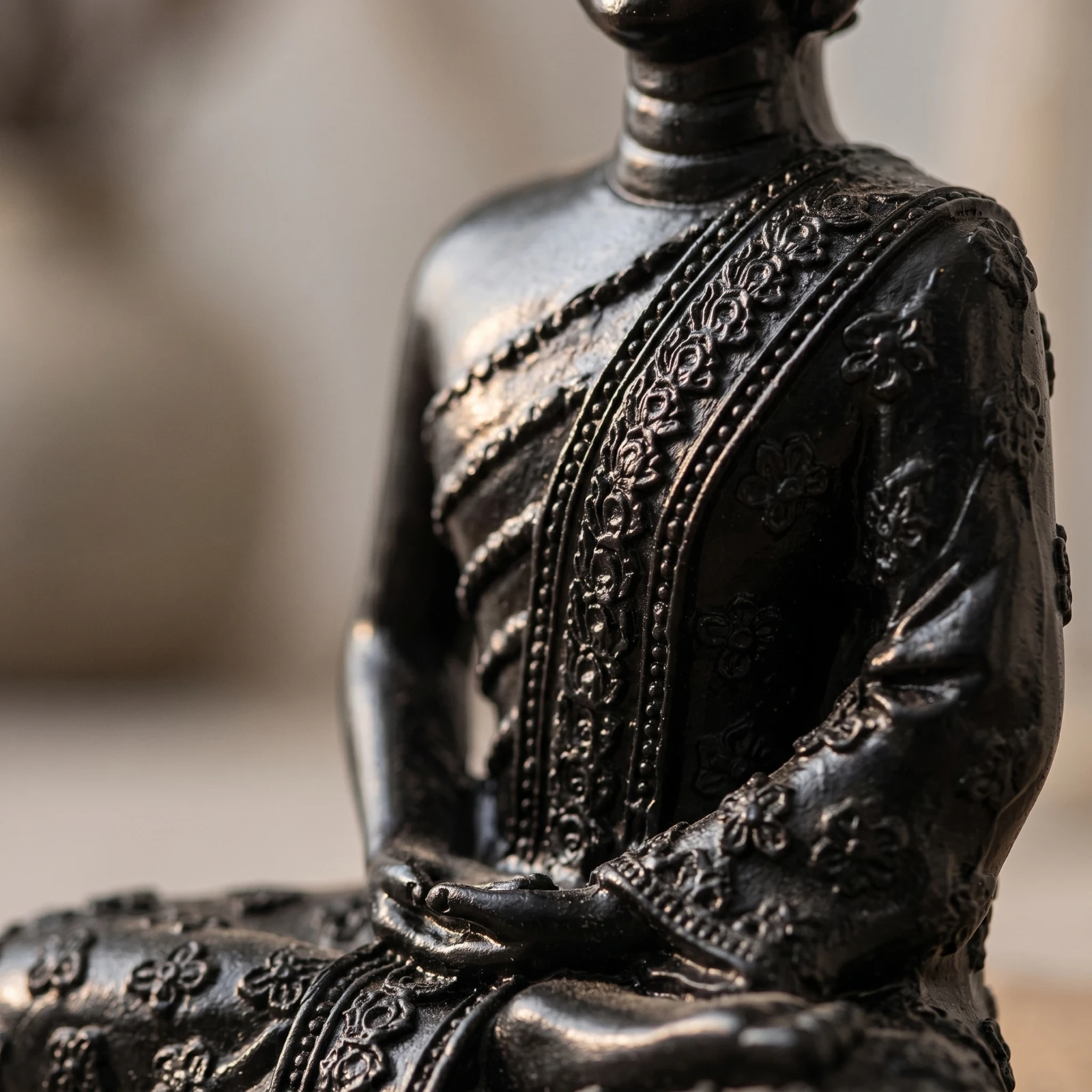 Meditation Buddha Statue Zen-Inspired Meditation Decor Piece Sitting Buddha Sculpted Spiritual for Shelf, Tabletop