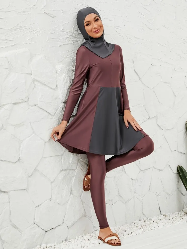 

Мусульманский арабский женский повседневный купальник из трех частей: комплект с круглым вырезом, консервативный стиль, фиолетово-красное платье, брюки с высокой талией.