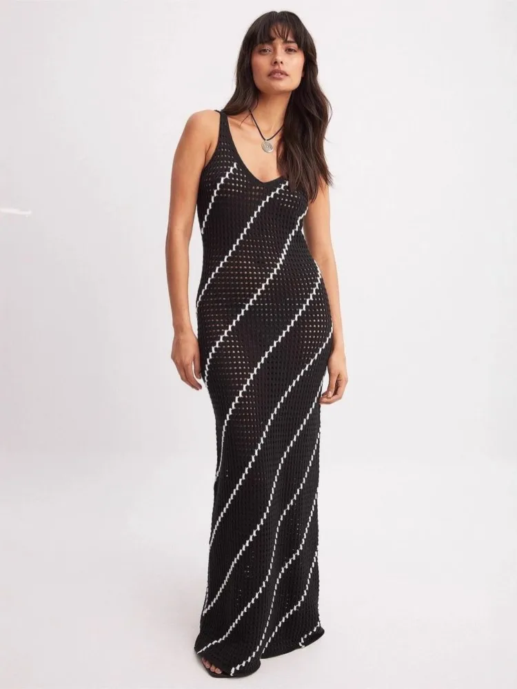 

Sexy Women Long Knit Beach Dress Hollow-Out Deep V-Neck Sleeveless Bikini Cover-Ups Dress Fall Backless Holiday Dress 2026