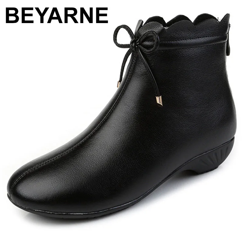 

2025 Women Real Leather Ankle Boots Soft Bottom Zipper Shoes Woman Winter Warm Shoes Fashion Short Boots Big Size 34-43