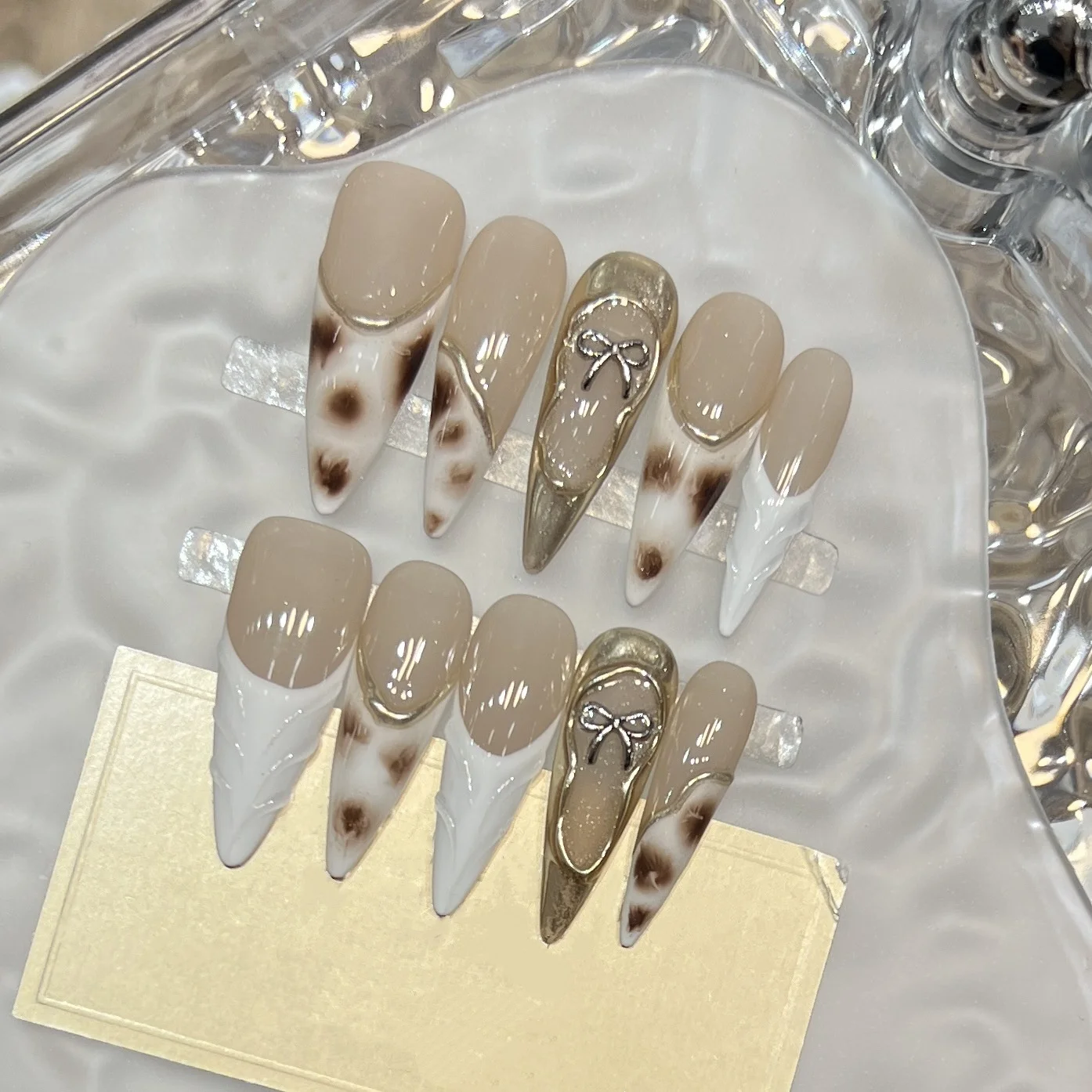 

10Pcs French Leopard Print Press on Nails Almond Handmade Fake Nails Nude Bow False Nails Set Vintage Acrylic Nail Art for Girls