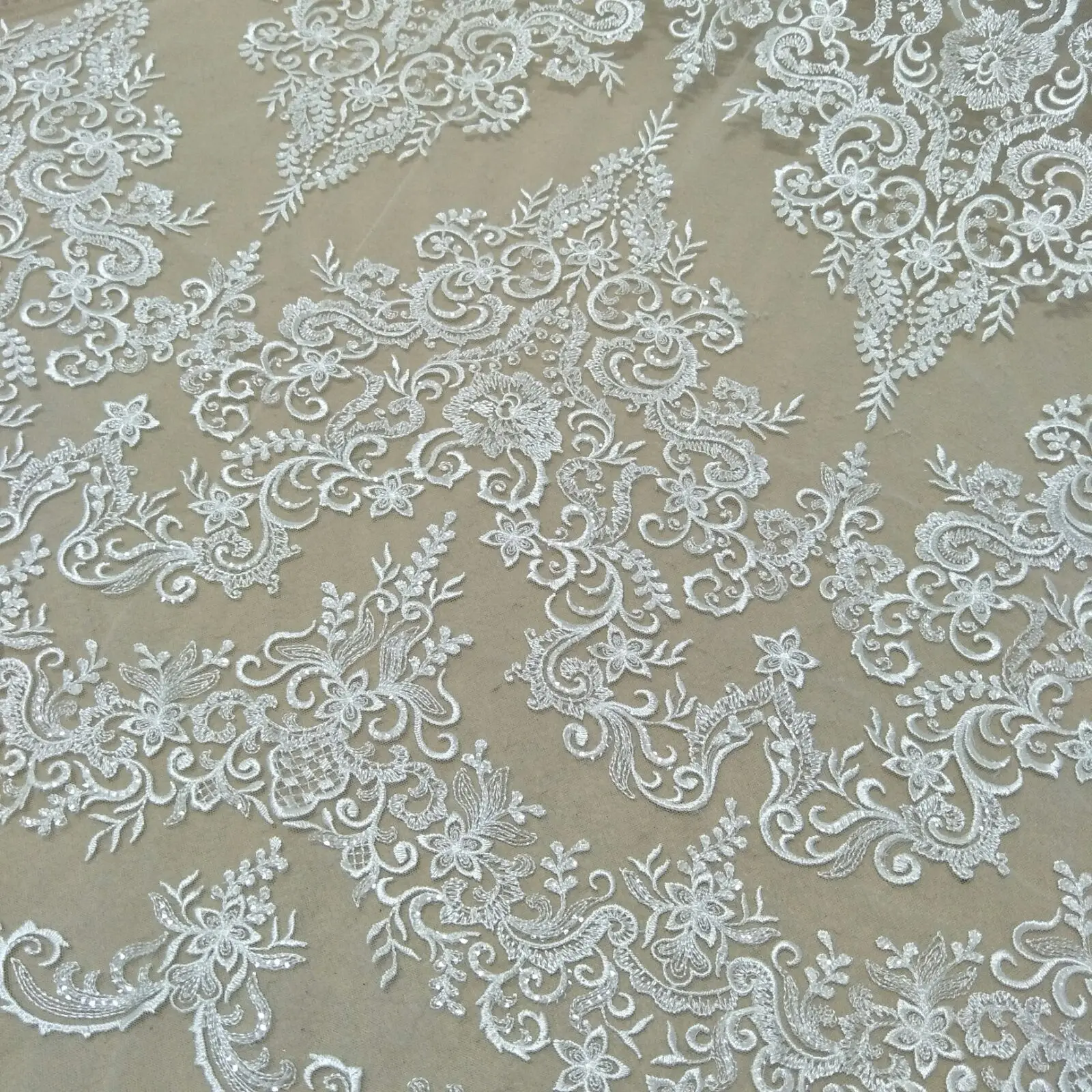 Higher quality lace fabric bridal lace fabric wedding dress lace fabric worldwide shipping sell by yard