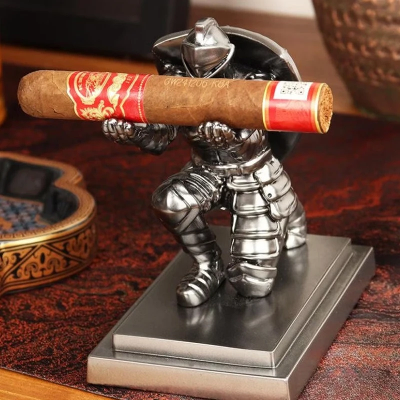 Resin Knight Cigar Holder with Shield, Medieval Warrior Cigar Rest Stand,Creative Desk Ornament for Office Home,Cigar Lover Gift