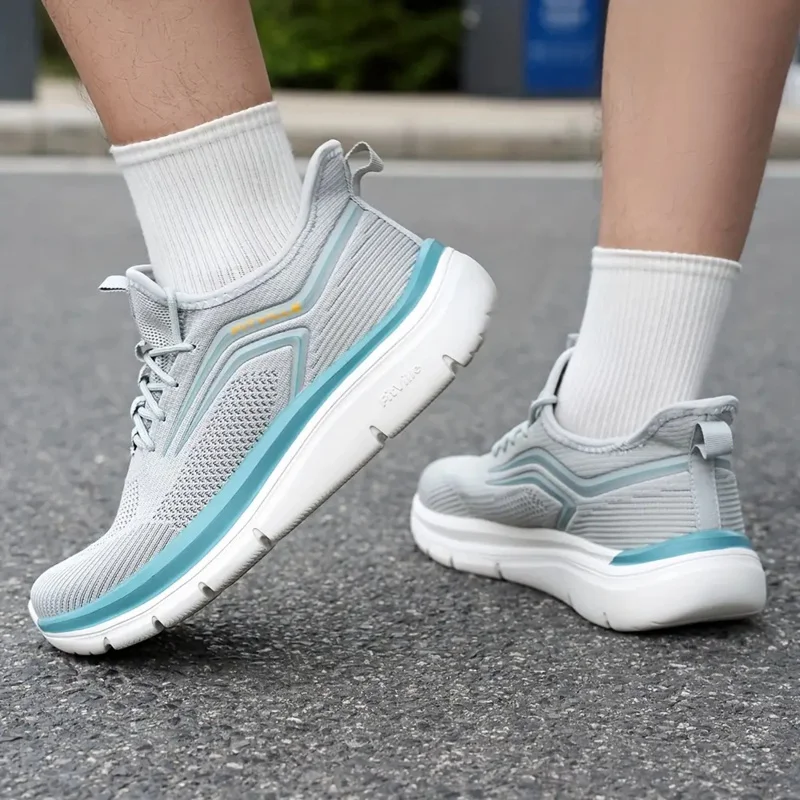 Thick Sole Running Shoes Men's Sneakers Cushioned Lightweight Wide Fit with Arch Support for Swollen Feet Outdoor Sneakers
