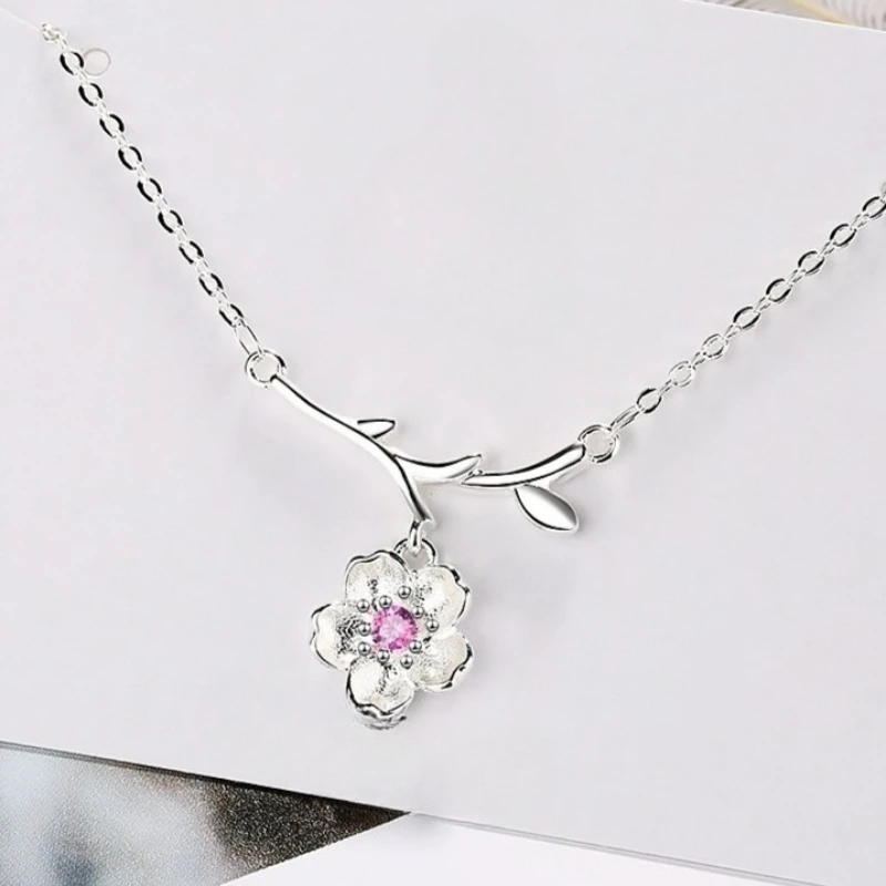 Neue Halskette aus 925er-Sterlingsilber, 5A-Zirkon-Blumen-Anhänger für Frauen, edler Hochzeitsschmuck, feines Mode-Party-Geschenk, hohe Qualität