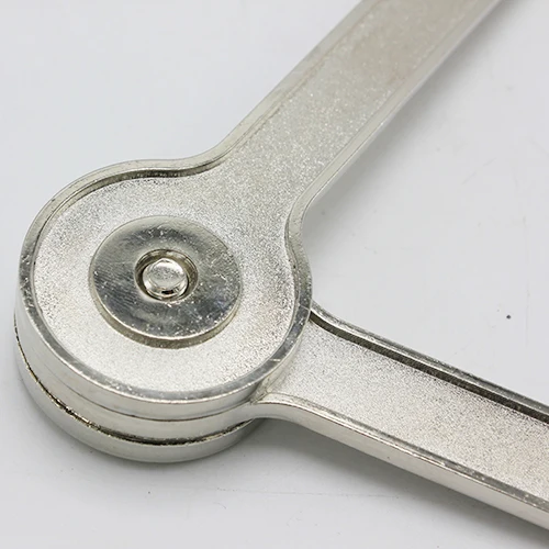 Accesorios de hardware OEM RV Material dorado cromado No es fácil de oxidar Varilla de soporte de puerta abatible para gabinete RV y caravana