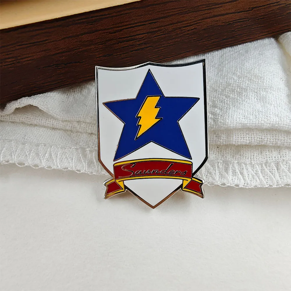 Anime Girls Und Panzer Metal Brooch Saunders Girls High School Badge Lightning Star Pin Cosplay Costume Accessories Fans Gift