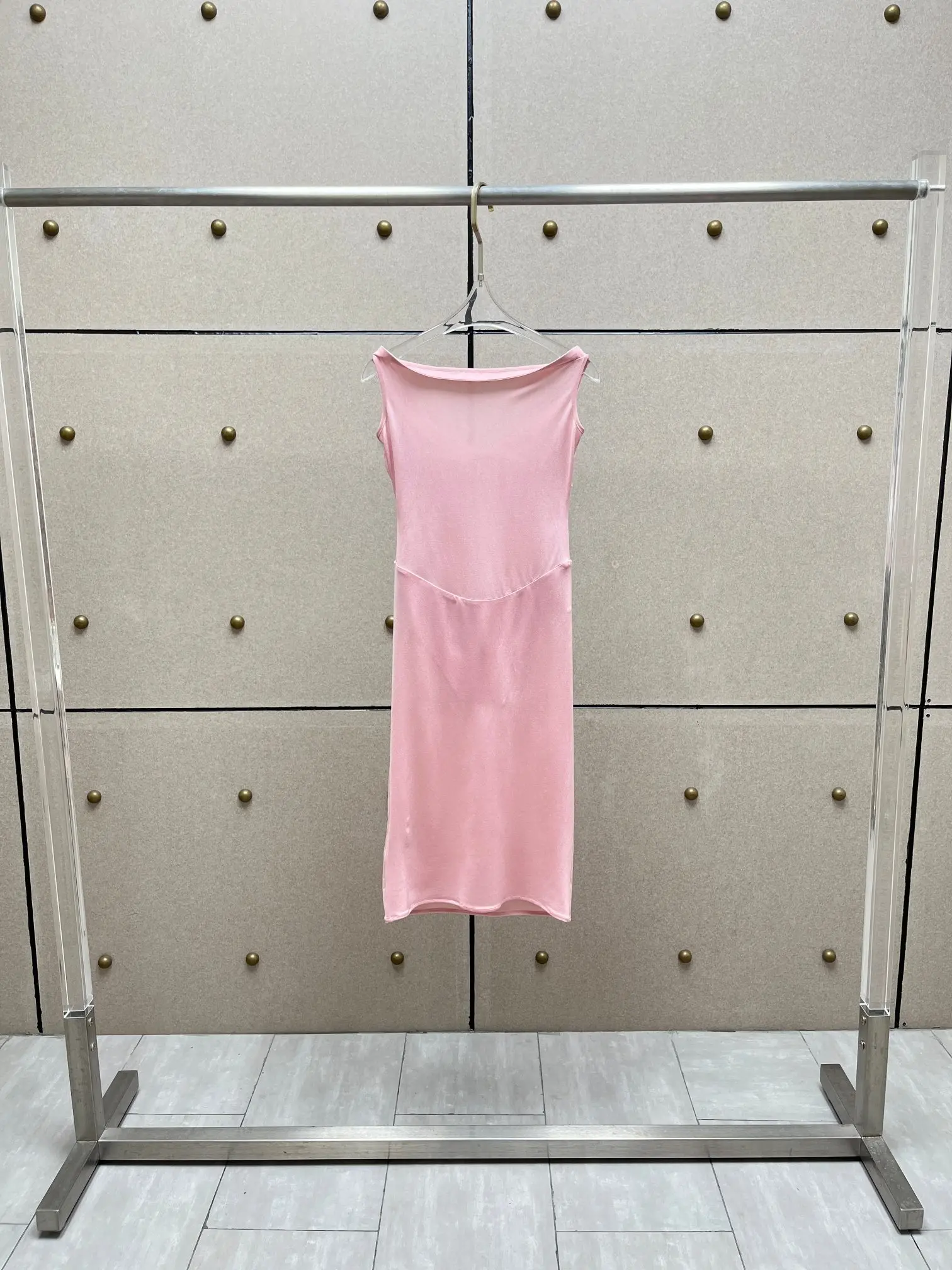 Rosa dreidimensionale Blumendekoration, Fischgräten-Taille, Slim-Fit-Kleid, Temperament, Mode, ärmelloses Damenkleid, 2025, neu