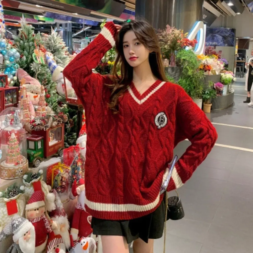 

Women's Korean Style Pullover Cable Knit Sweater Christmas College Style Loose Slimming Embroidered Badge Knitwear