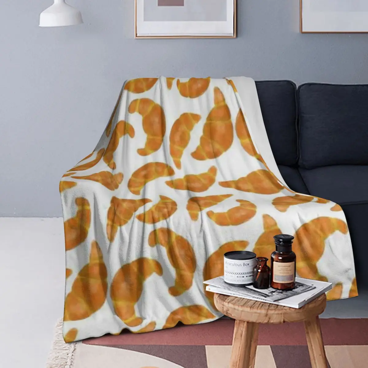 

French Croissant Pattern Blanket Soft Warm Flannel Throw Blanket Bedding for Bed Living room Picnic Travel Home Couch