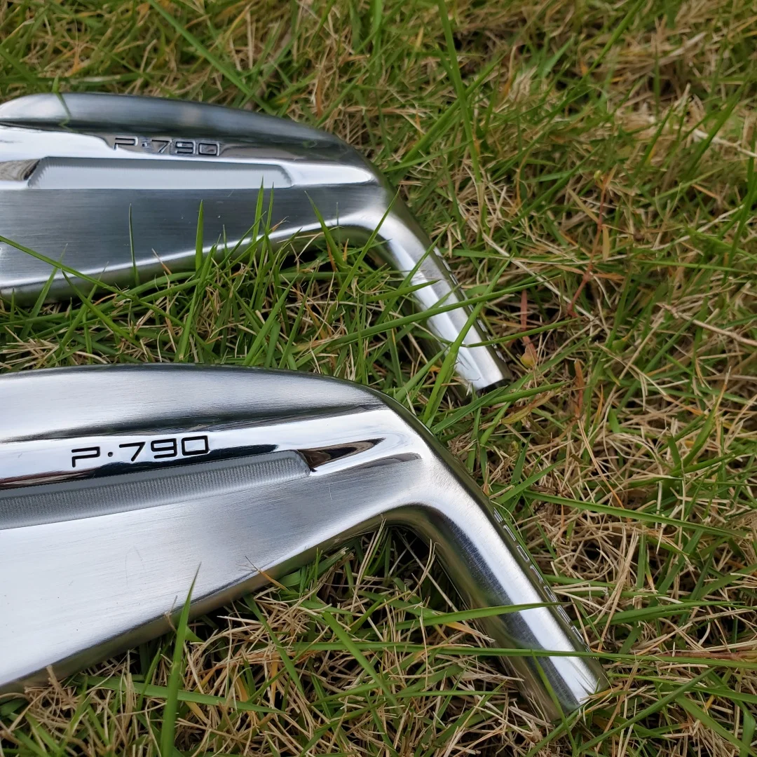 

2025Men's Golf Club The fifth generation79-0 silver Golf Irons set 4-9P 7pcs R/S/SR Flex Steel/Graphite Shaft With Head Cover