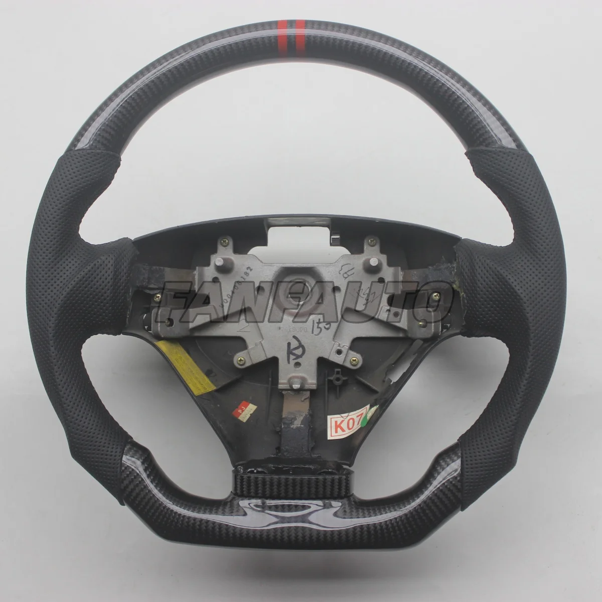 

Replacement Real Carbon Fiber Steering Wheel with Leather for Hyundai Genesis Coupe 2003-2006