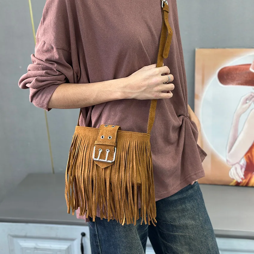 Bolso Vintage de imitación de ante para teléfono móvil, bolso de hombro para mujer, bolso pequeño con borlas, bolso cruzado, bolso de mano para mujer, bolsa marrón para ir al trabajo
