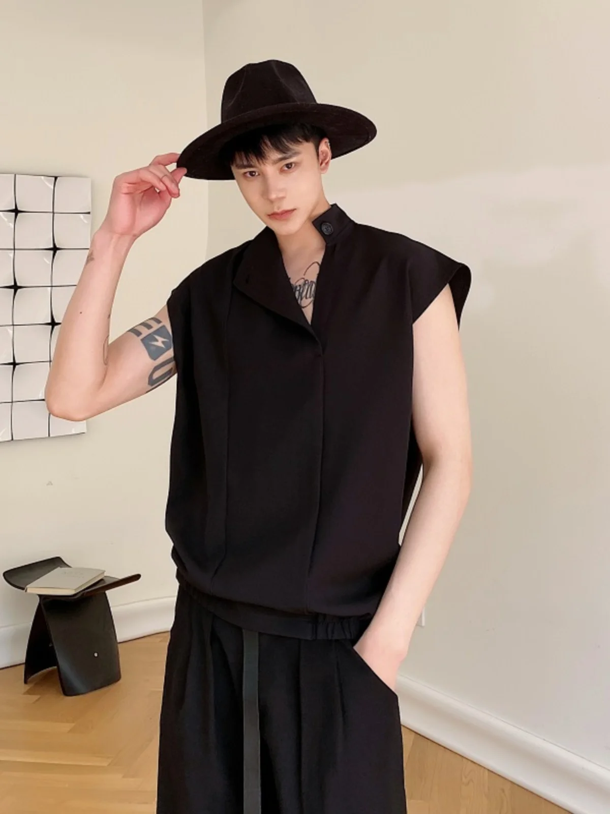 

k Sle Off-oulder Svel Stand Collar T-irt for Men Trendy Hair St Crew Ne Summer Thin Loose Fit irt