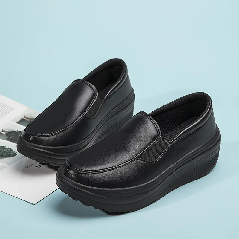 Zapatos de plataforma para mujer, mocasines de cuero con suela suave para primavera, zapatos de trabajo para mujer, zapatos negros tipo swing, zapatos de cuña de talla grande para mujer, zapatos individuales.