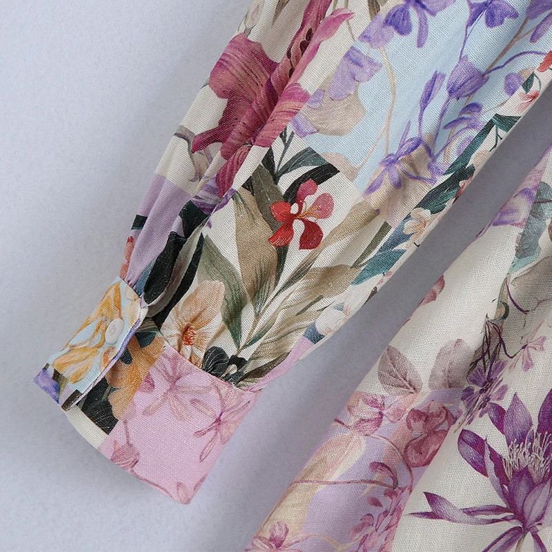 Sukienka koszulowa z długim rękawem i kwiatowym nadrukiem