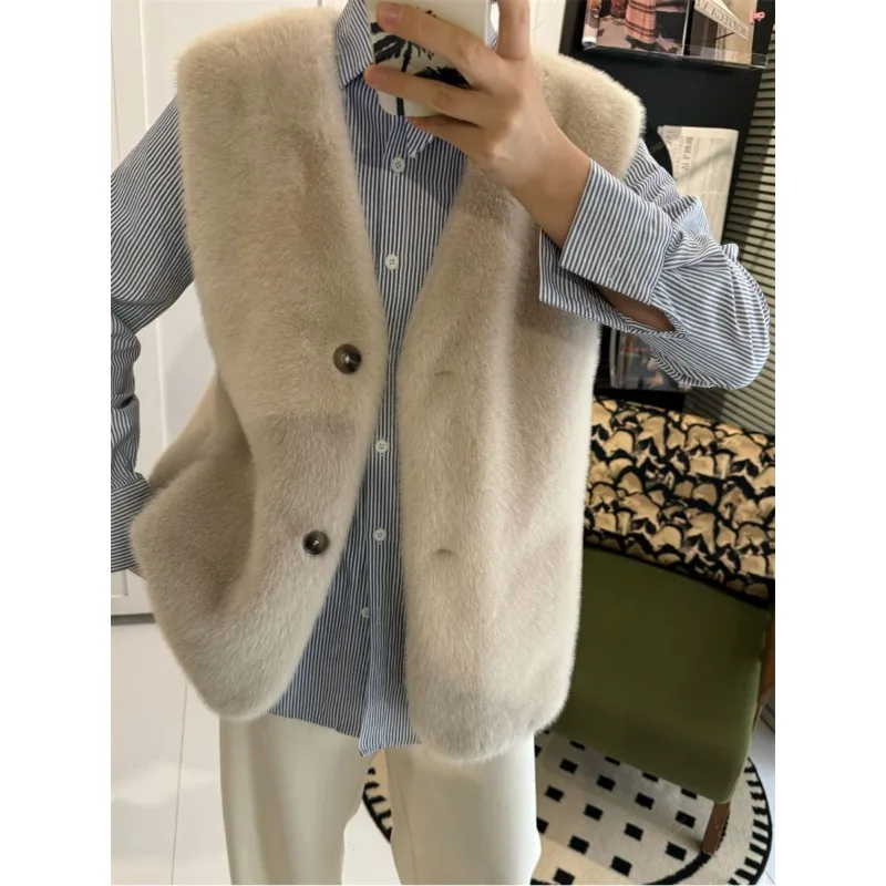 2025 Autumn/Winter New Style Fur Vests - Fashionable Short Waterfall Mink Jacket with Fur Collar and Sleeve