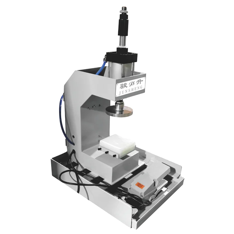 High efficiency and energy saving small pneumatic punch