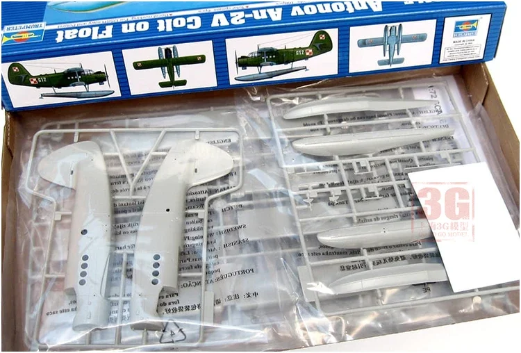 Trumpeter aircraft model assembly kit 01606 An-2 water transport aircraft 1/72