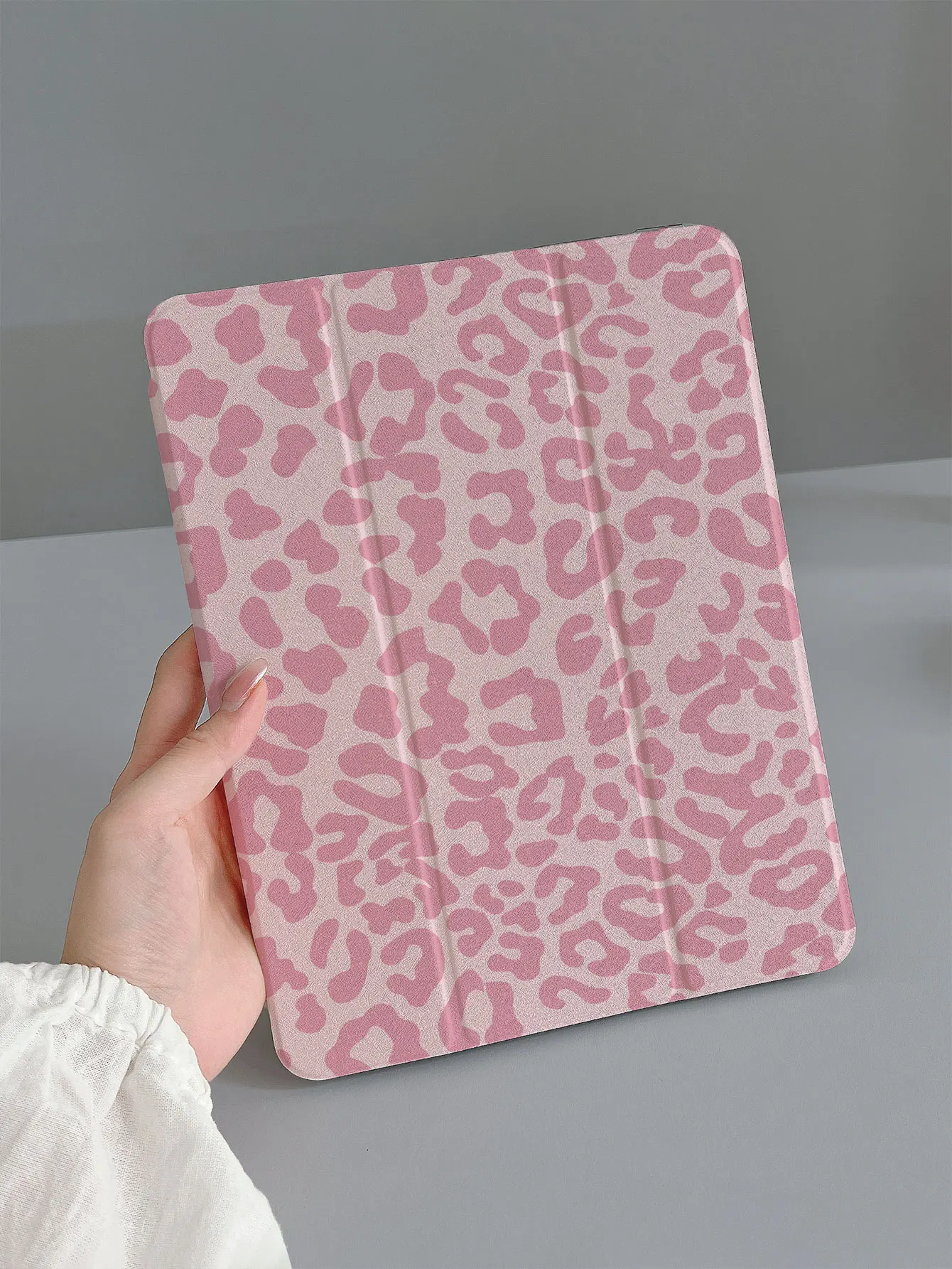 Leopard Print Tablet Protective Case, Suitable for Ipad7/8/9/10/11 Generations, Mini4/5/6, Suitable for 9.7/10.2/10.5/10.9/ 11inch Screens, Supports Smart Standby/Automatic Wake/Sleep Function