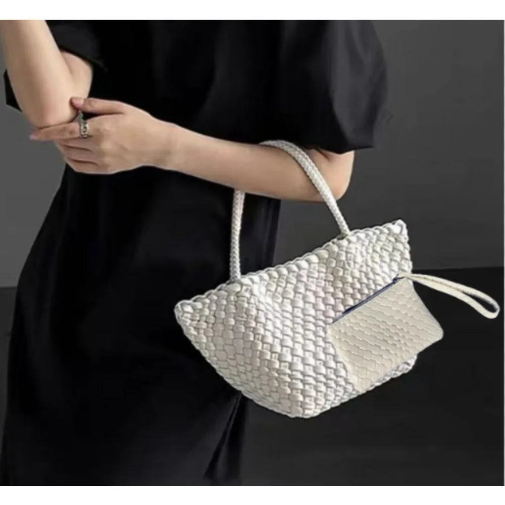 

Vegetable basket bag women 2025 new high-end go out versatile dice exquisite small bag portable bucket bag two-piece set