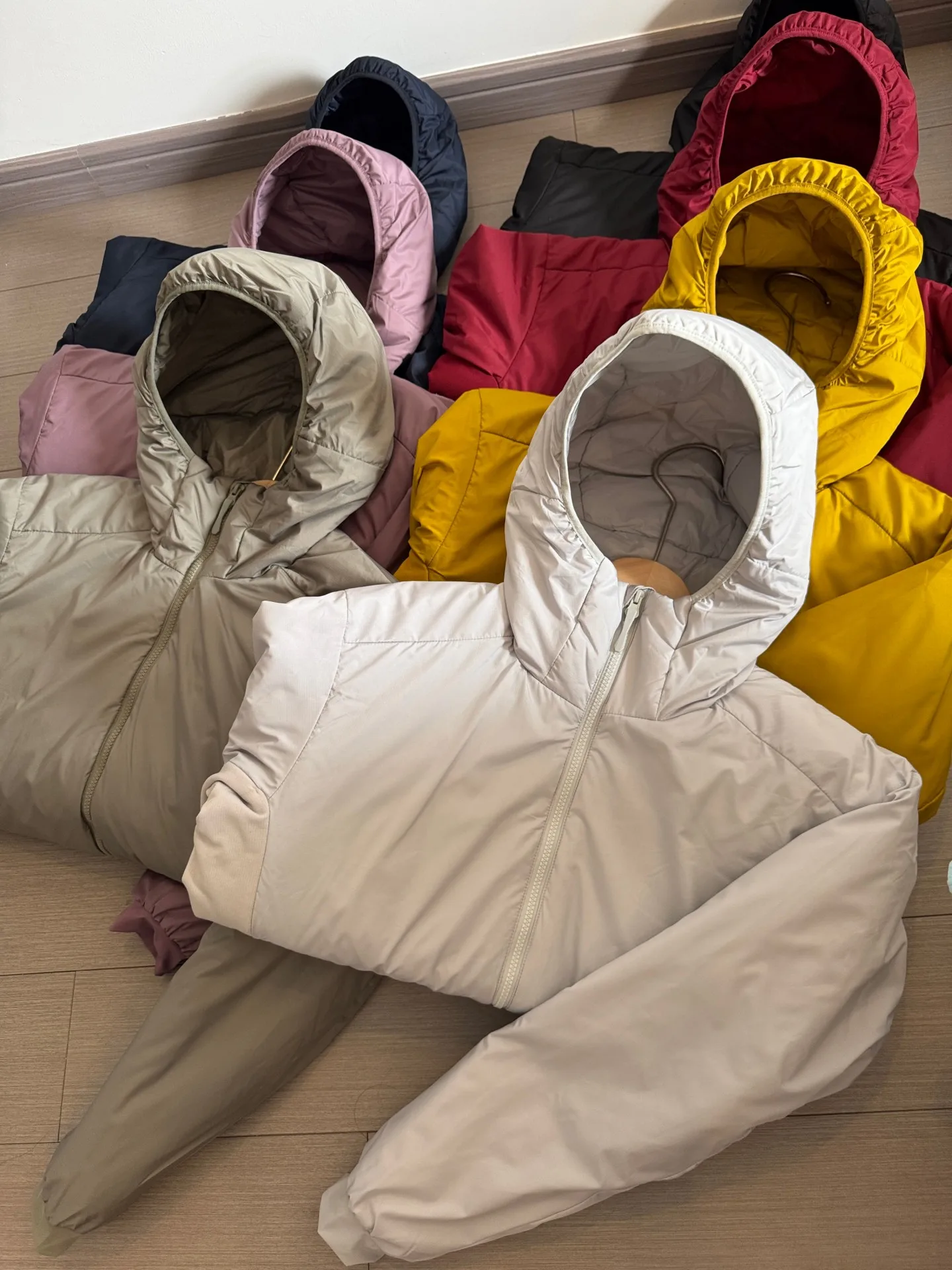 

Легкая утепленная хлопковая куртка с капюшоном для мужчин и женщин, ветрозащитная, для осени и зимы, модная, повседневная