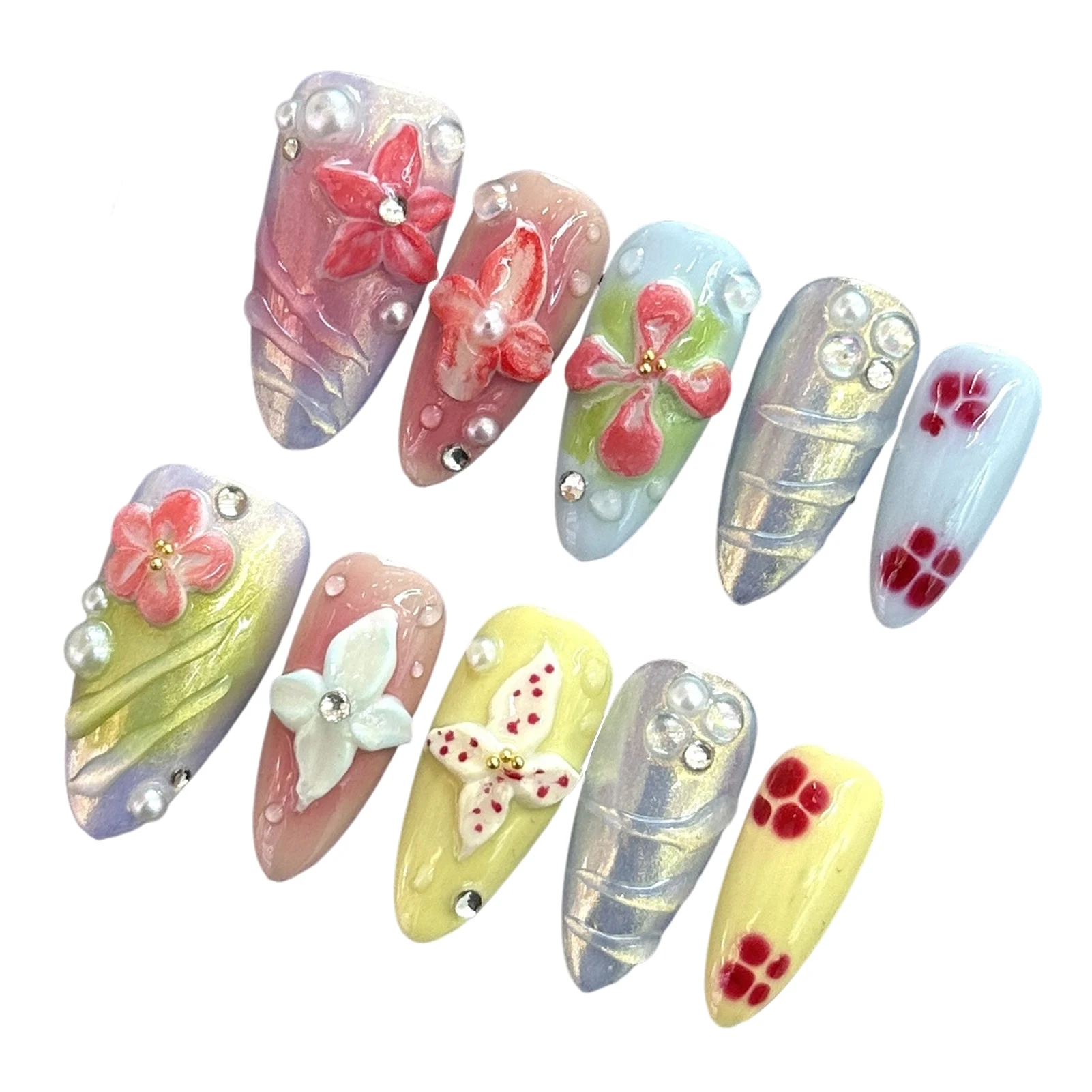 

Роскошные цветочные наклейки для ногтей: легкое и водостойкое решение для маникюра весна-лето