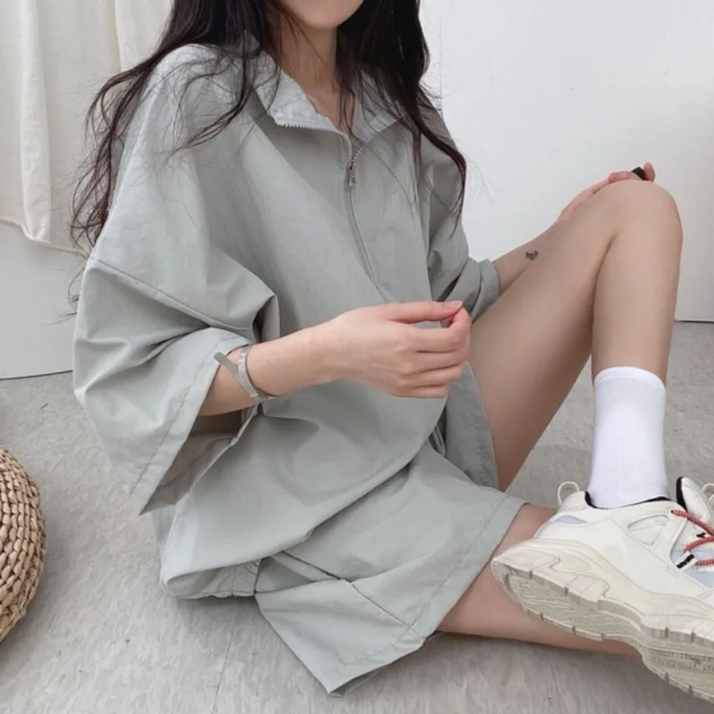 Korean Version of Turtleneck Zipper Short-sleeved Shorts Women's Two-piece Set New Summer Fashion Casual Sportswear Loose Set