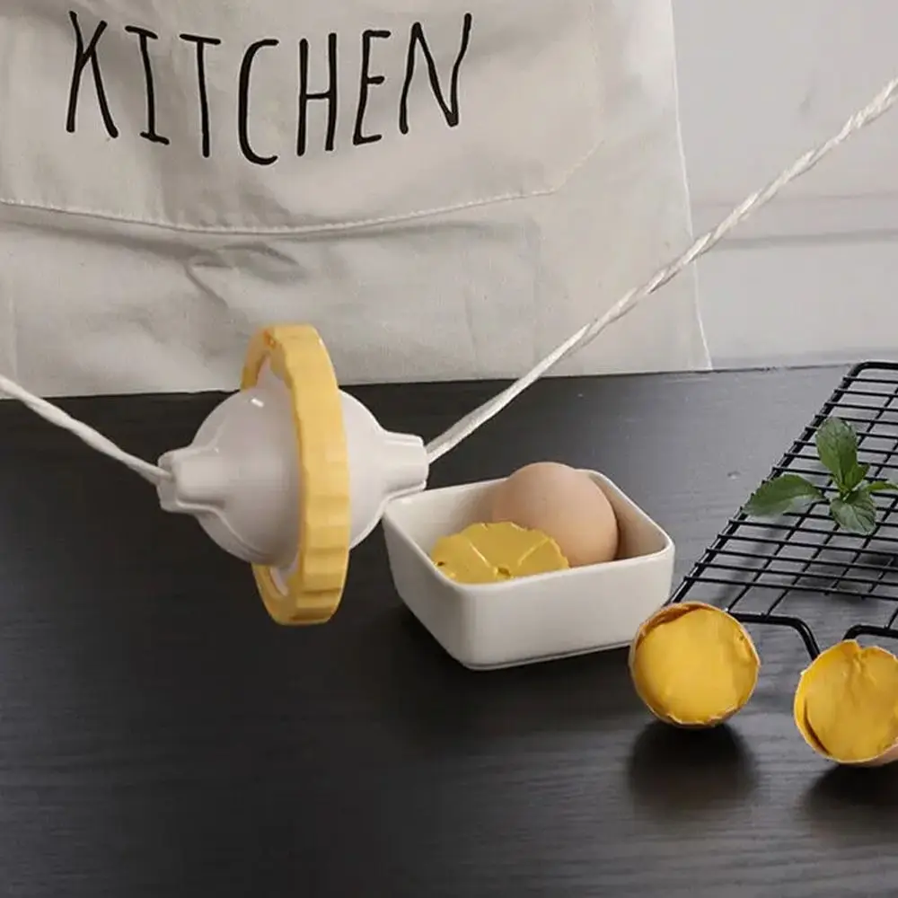 Cooking Utensil Portable Throw Egg Scrambler Manual Household Egg Yolk Mixer Thickened Egg Spinner Scrambler Home