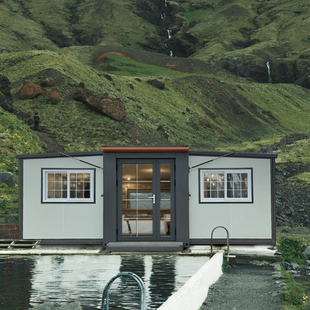 Prefabricated House Family Transportation Container Small Modular House 2-bedroom Engine Room Expandable Container