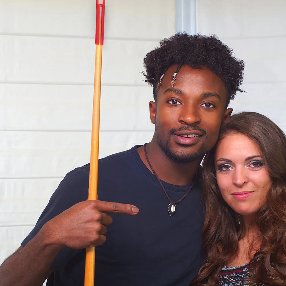 

Набор из 10 профессиональных настенных держателей для бильярдных киев: надежное хранение и удобный доступ к принадлежностям для бильярда