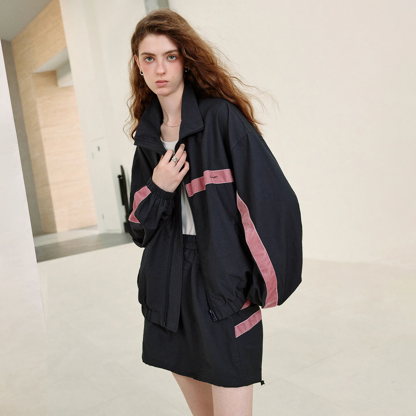 TOYOUTH Women's Retro Sports Two Piece Set 2026 Autumn New Stand Collar Color Block Jacket Elastic Waist Short Skirt