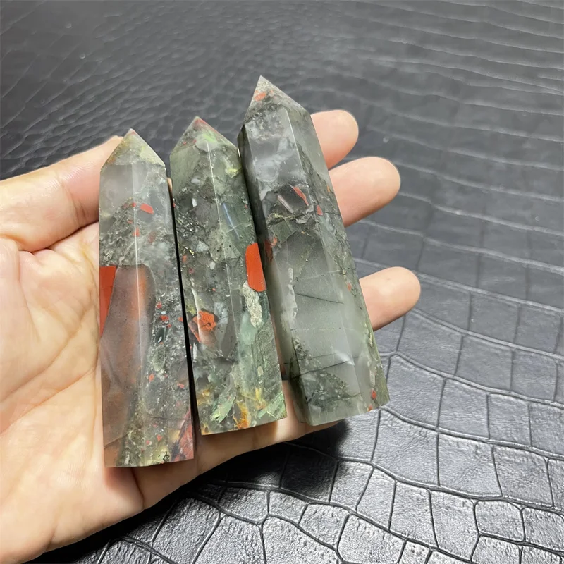 1kg Wholesale Natural African Blood Stone Tower Dragon Blood Crystal Point Quartz Crystal Crafts for Healing Crafts Polished