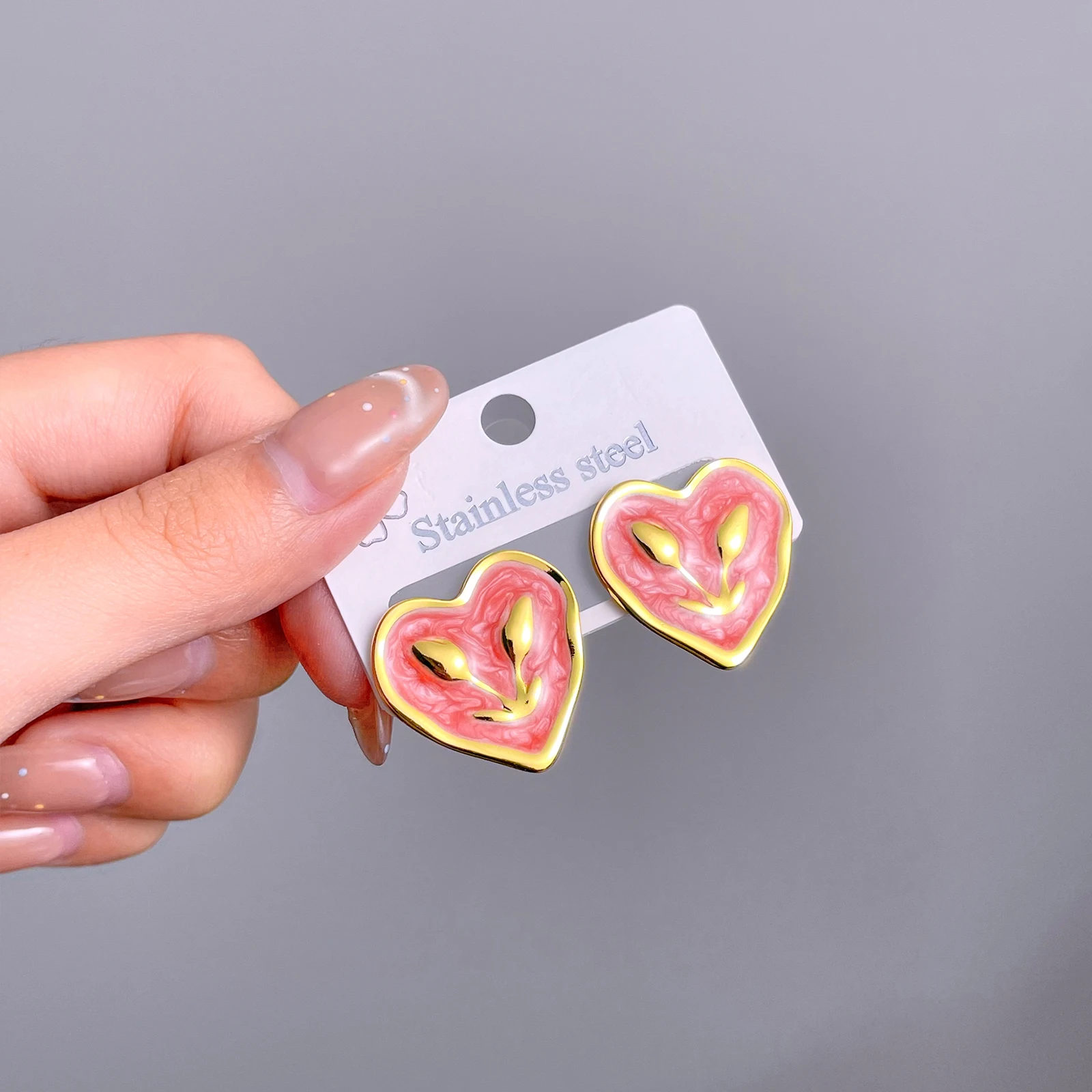 A Pair Unique Gold Alien Stud Earrings Jewelry Colorful Marble Resin Heart with Hidden UFO Face Stainless Steel Gift for Women