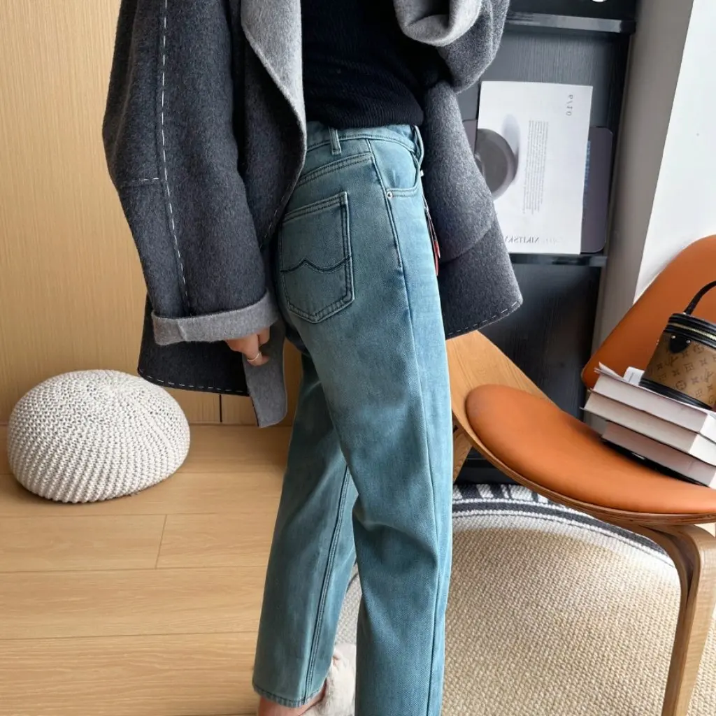 Damskie ocieplane spodnie zimowe z grubego, ciepłego aksamitu norkowego, z prostymi nogawkami, podszyte polarem, model F120111