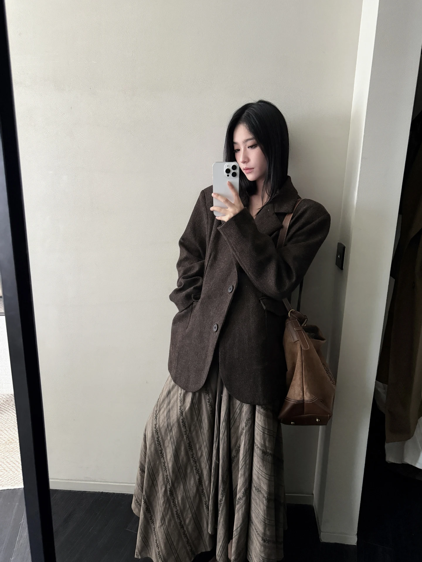 

SMBL RAIN Vintage Brown Loose Woolen Suit Jaet oulder Width Regular Polyester Fiber Warm Long Sve Coat for Women