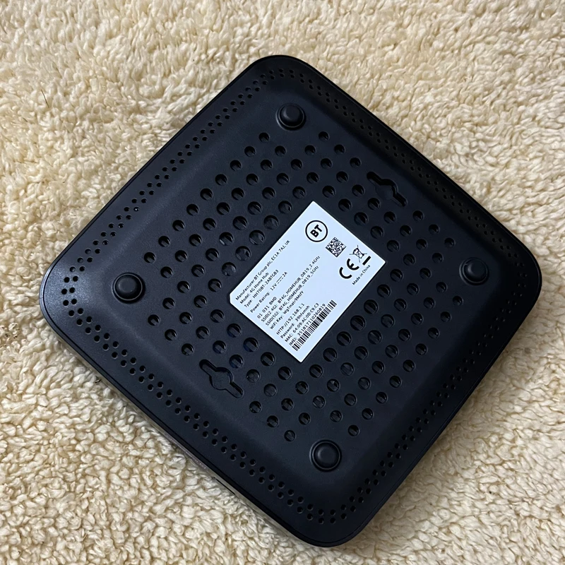 Alcatel HH70BT CAT7 300Mbps 4G FDD-LTE CPE Wireless Route