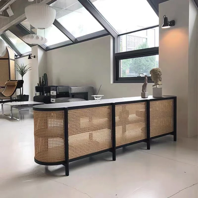 Szafka RTV drewniana do salonu