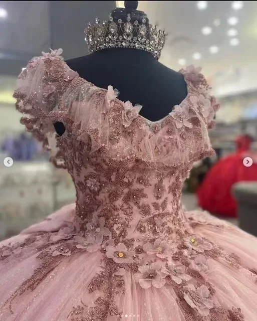 Vestido Quinceanera rosa com decote em v, vestidos mexicanos, lantejoulas brilhantes, apliques, vestido de baile frisado, doce sexy, sem costas, luxo, 16