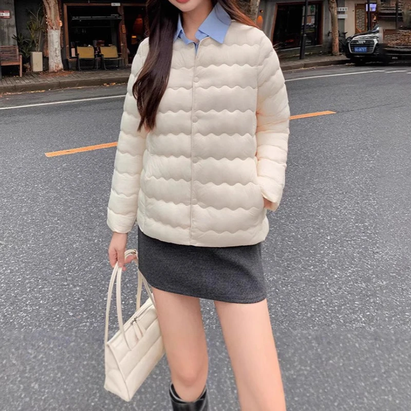 

Легкая и легкая хлопковая одежда, короткая хлопковая куртка в ромбовидную клетку, новое осеннее и зимнее пальто 2025 года, топ для похудения с круглым вырезом