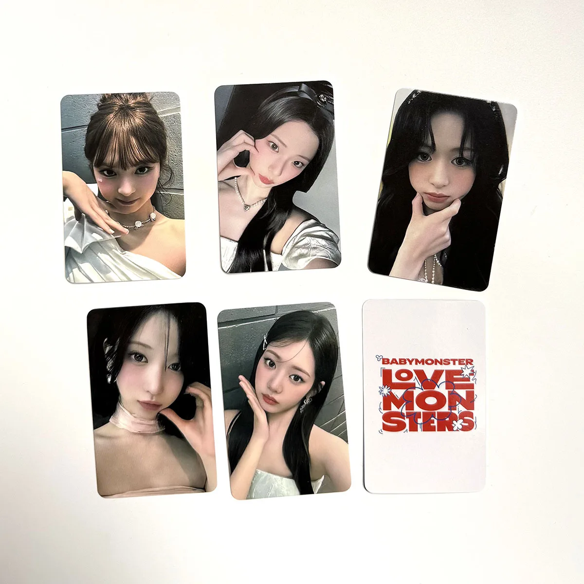 KPOP مجموعة الفتيات الكورية الجنوبية BABYMONSTER اليابان مروحة الحفل بطاقة كاملة الحب الوحش بطاقة صغيرة FC بطاقة خاصة صور المحيطة