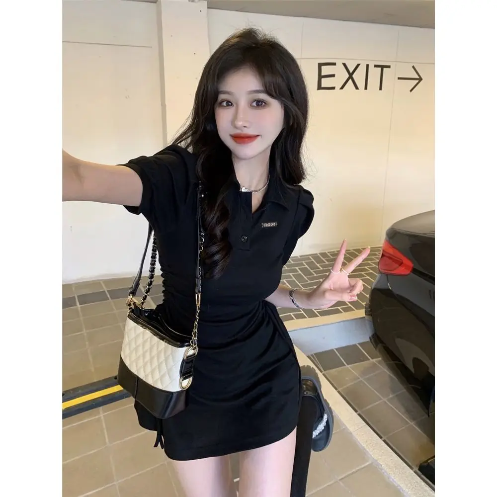 เสื้อยืดสีชมพูกระโปรงโปโลคอปกแขนฟองชุดฤดูร้อนสายรัดเอวกระชับสัดส่วน A-Line กระโปรงสั้น